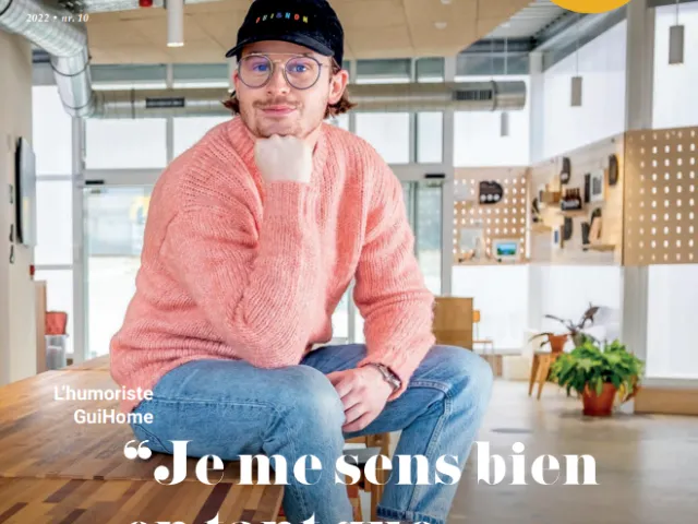 L'humoriste GuiHome pose pour le 10e numéro de notre magazine NotaBene.